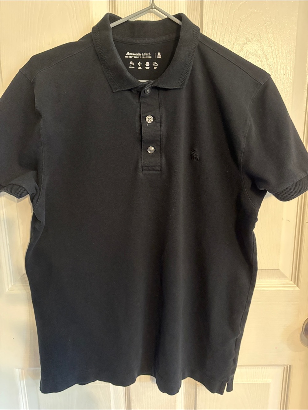 Abercrombie & Fitch Men's Black Polo with Subtle Logo